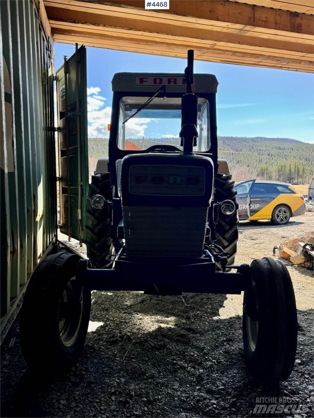 Ford 4000 الجرارات