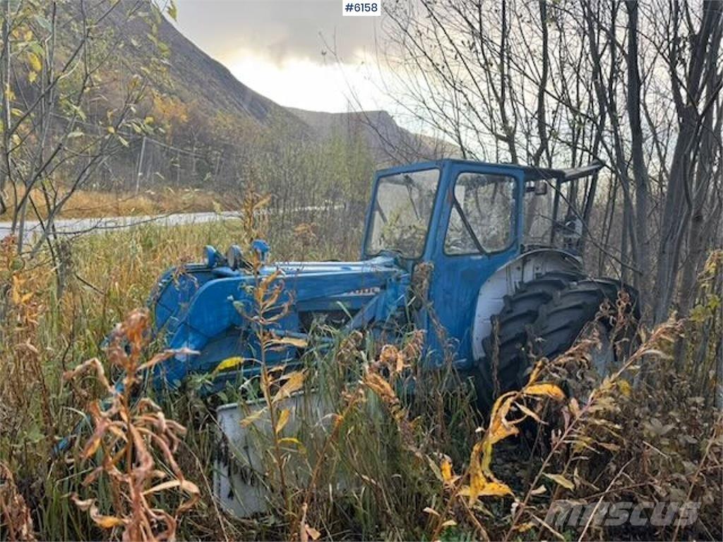 Ford 4000 الجرارات