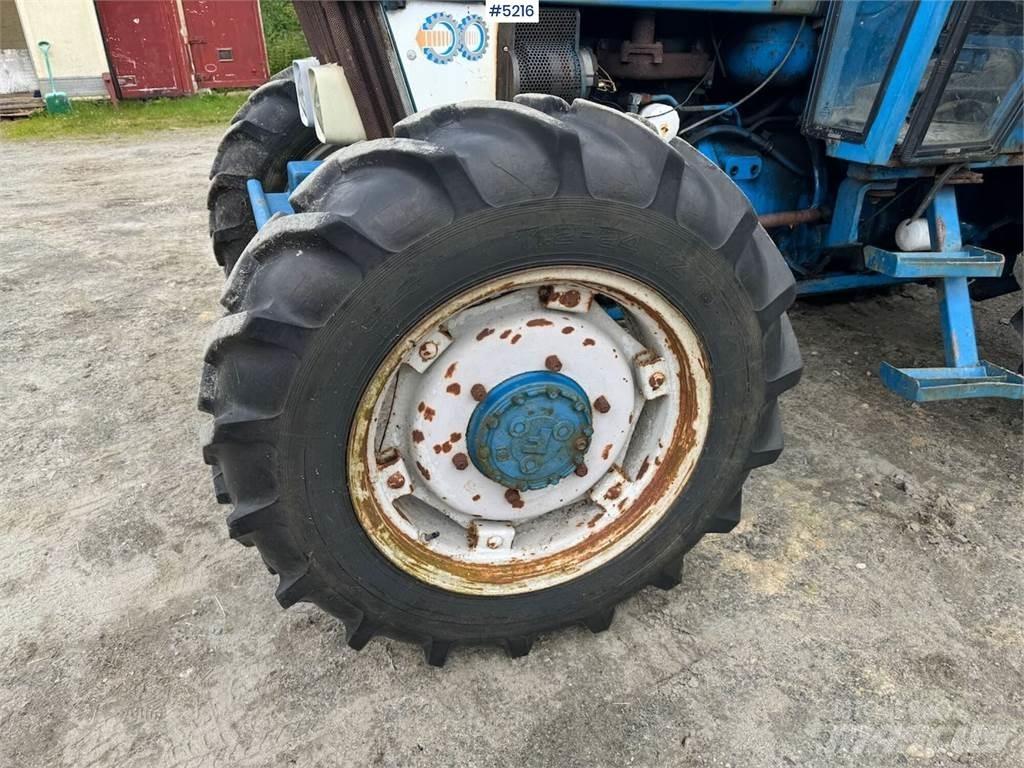 Ford 4610 4x4 الجرارات