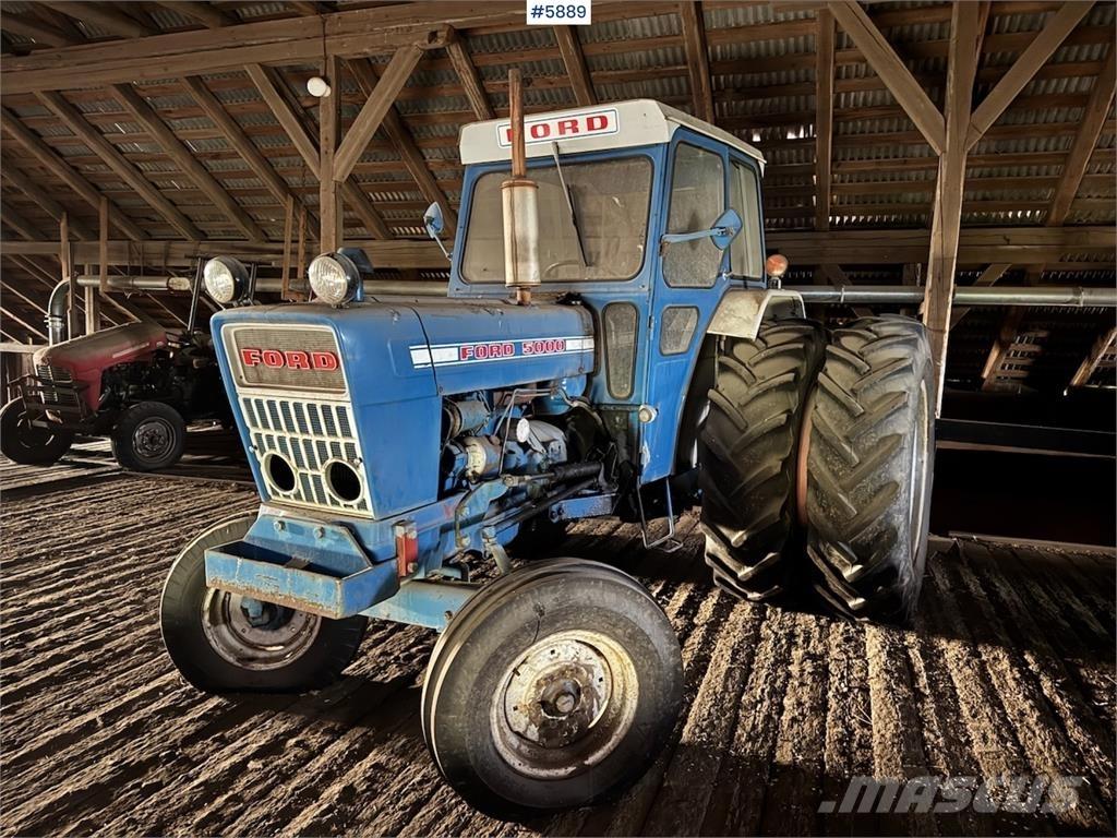 Ford 5000 الجرارات
