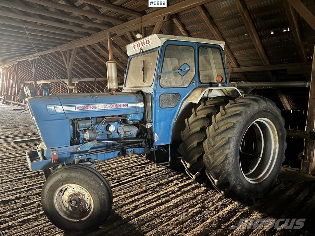 Ford 5000 الجرارات
