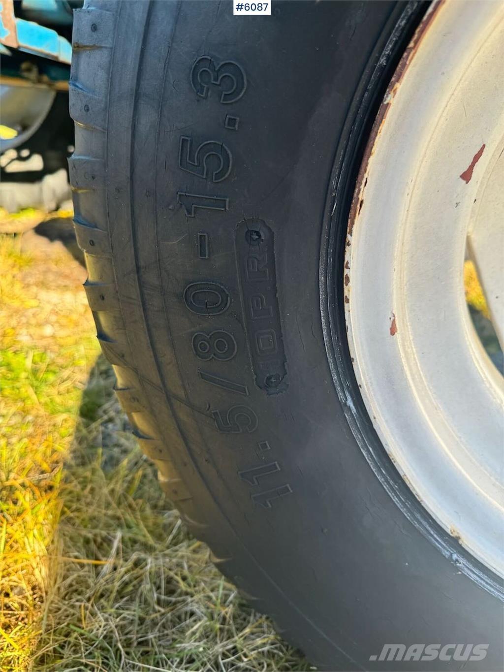 Ford 7610 الجرارات