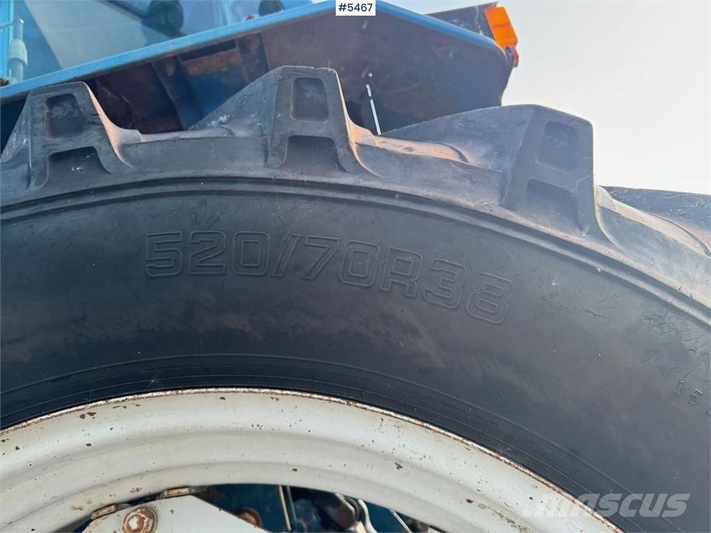 Ford 7710 الجرارات