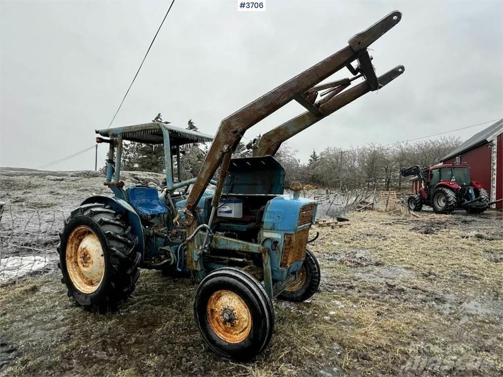 Ford Dexta 2000 الجرارات