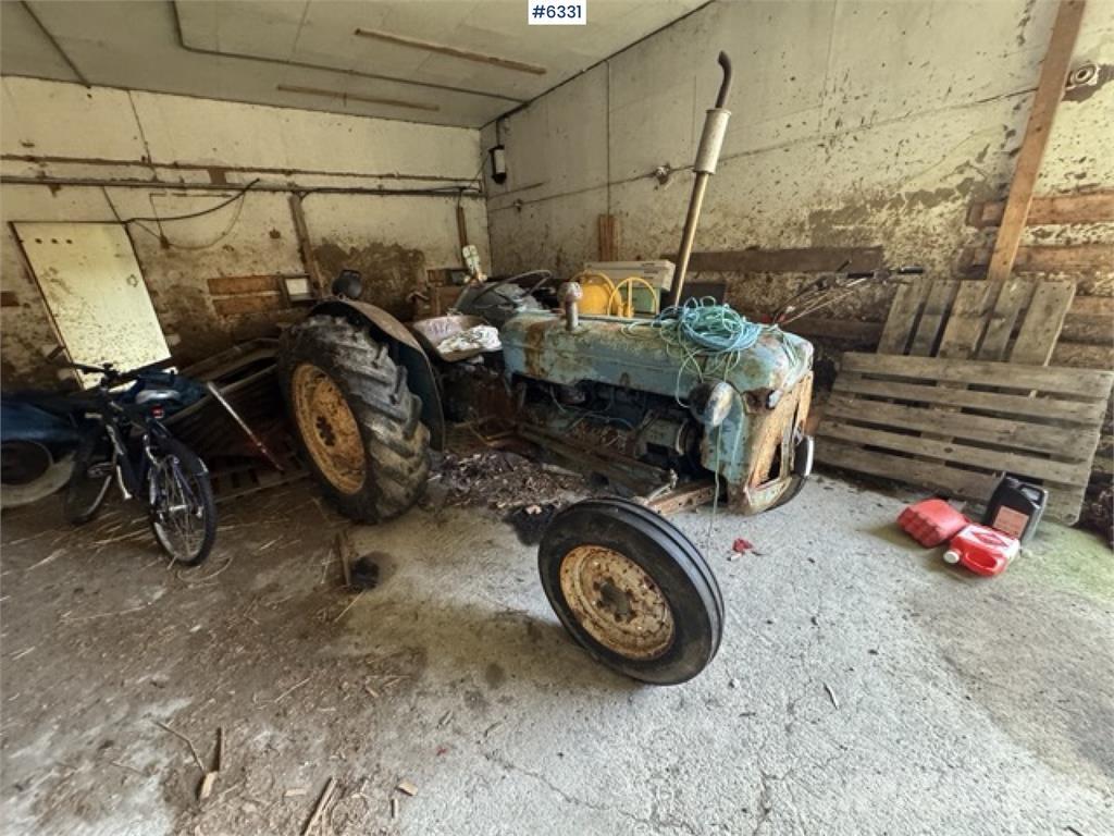 Fordson Dexta الجرارات