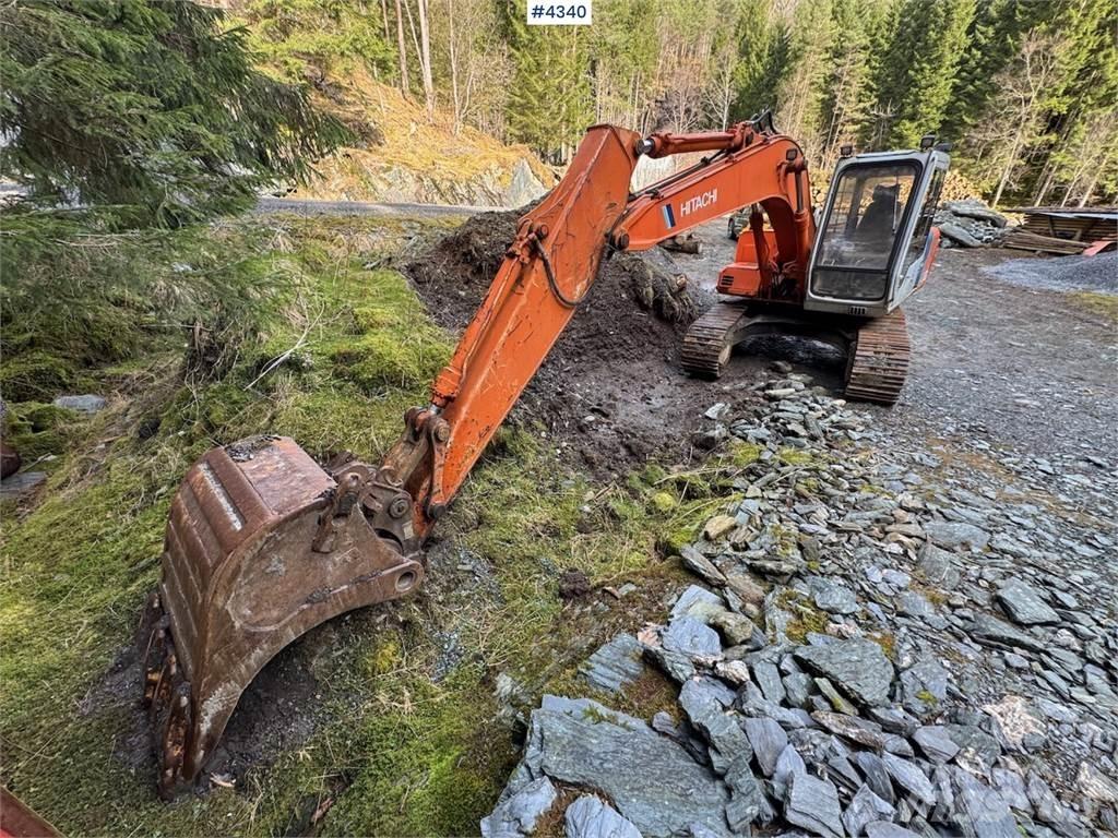 Hitachi EX120-2 حفارات زحافة