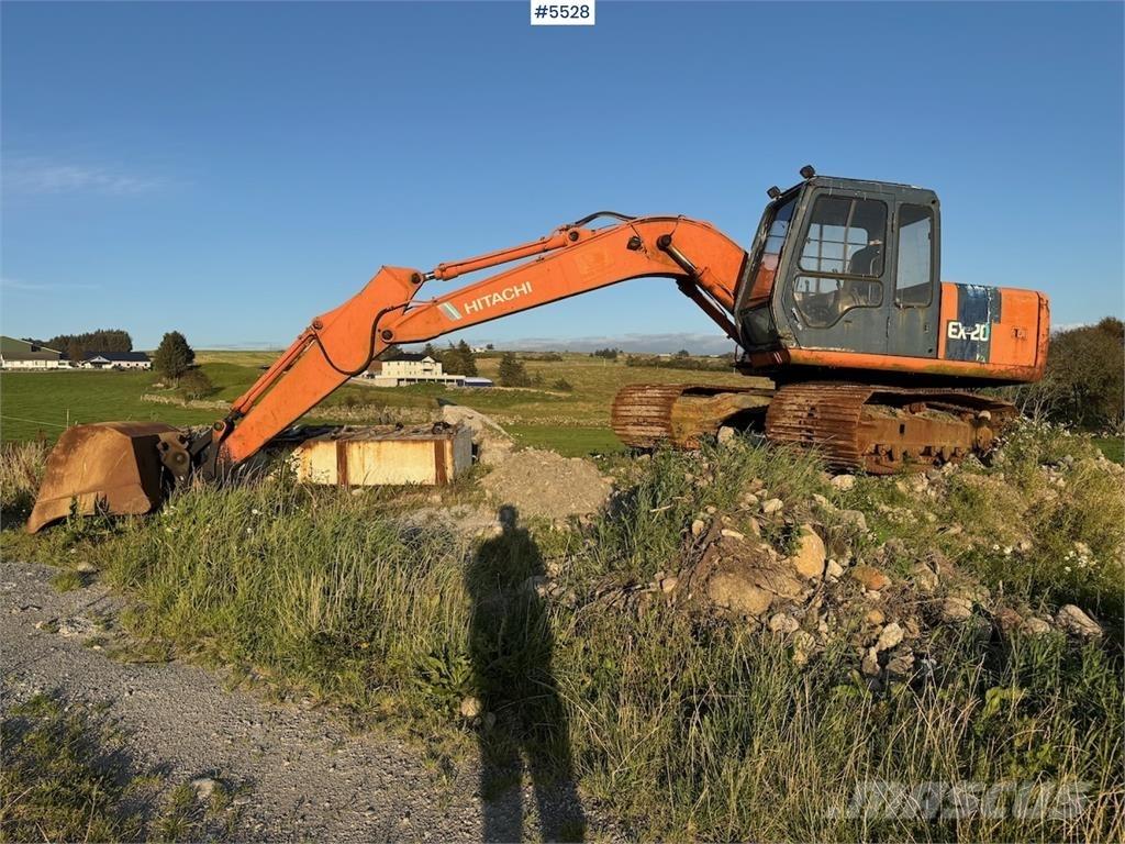 Hitachi EX120-2 حفارات زحافة