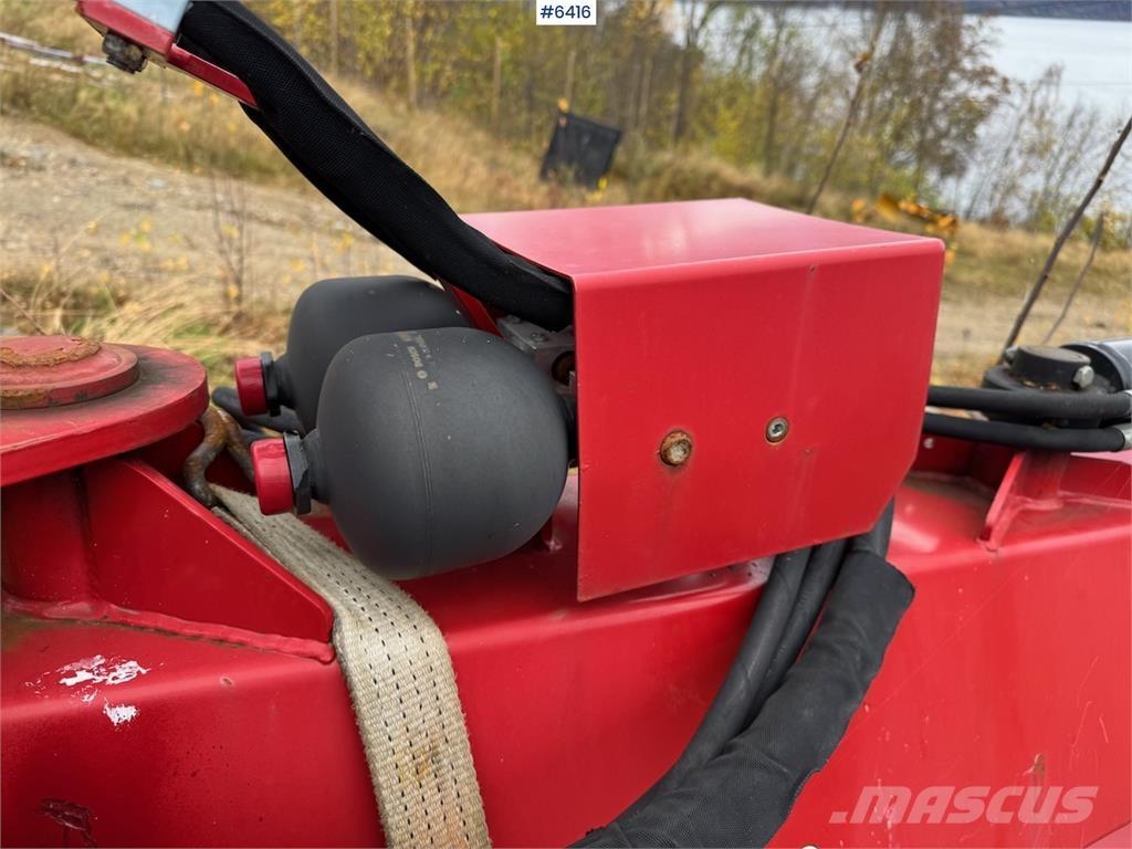 Igland RB 30100 حراثات ونصول الجليد