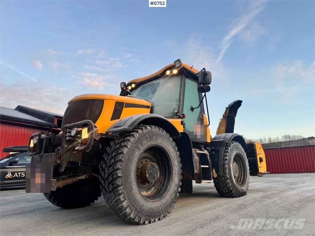 JCB Fastrac 3230 الجرارات
