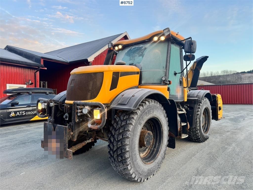 JCB Fastrac 3230 الجرارات