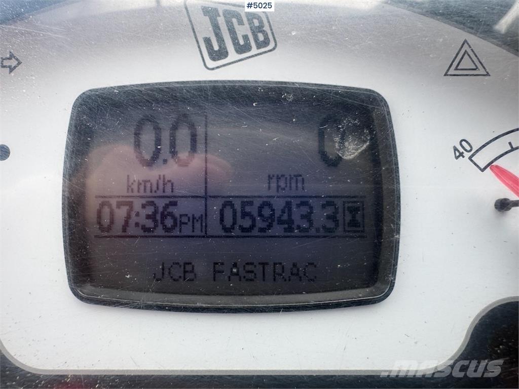 JCB Fastrac 7230 الجرارات