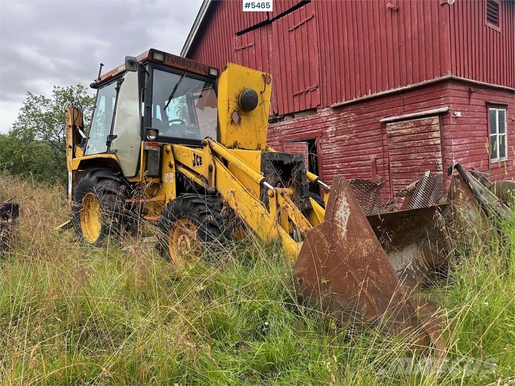 JCB Traktorgraver الجرارات