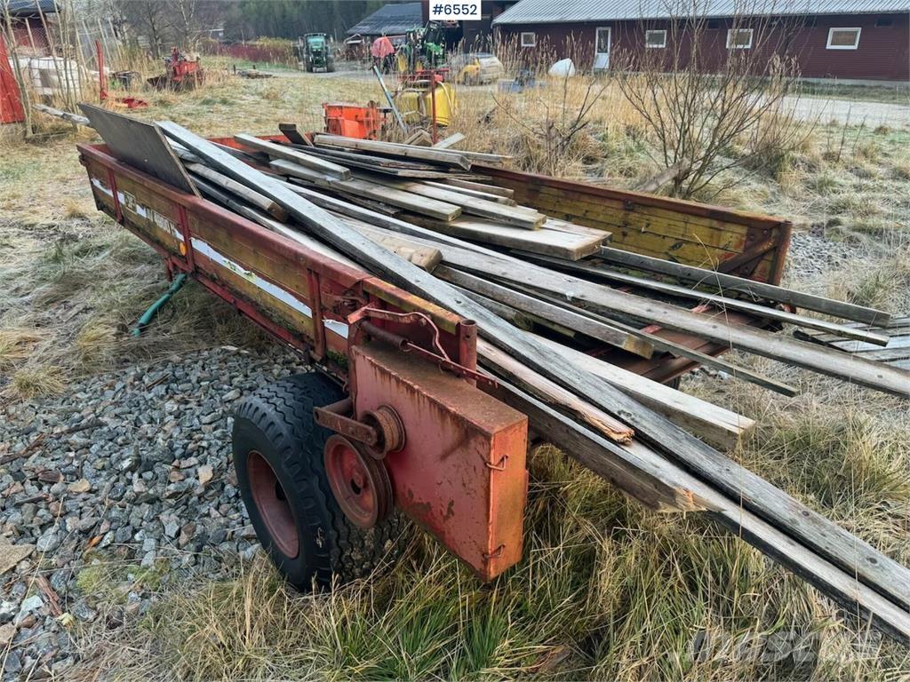 JF AV 4900 معدات أخرى للحصاد