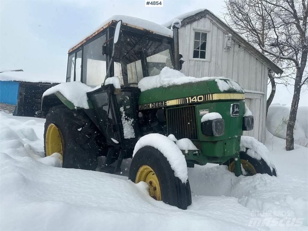John Deere 1140 الجرارات
