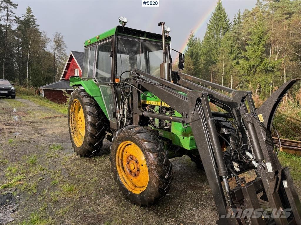 John Deere 1630 الجرارات