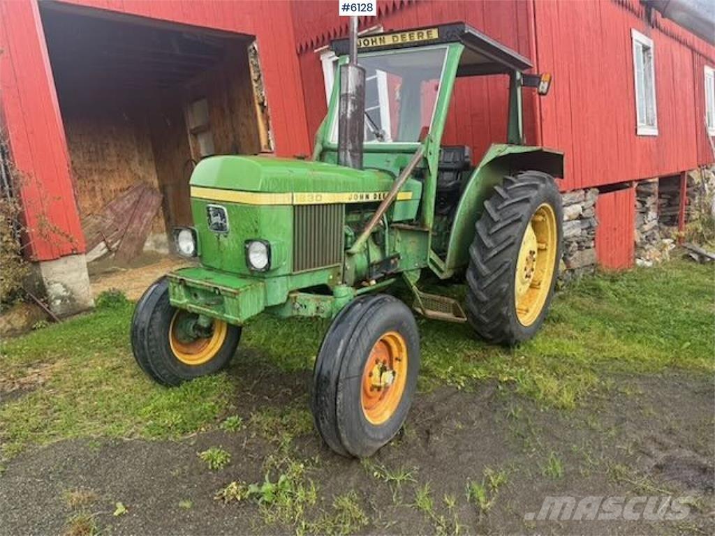 John Deere 1630 الجرارات