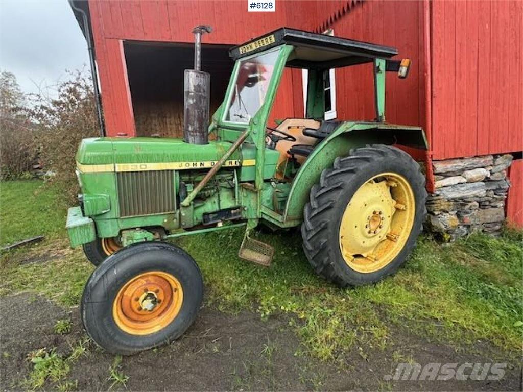 John Deere 1630 الجرارات