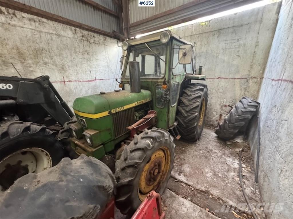 John Deere 1630 M الجرارات