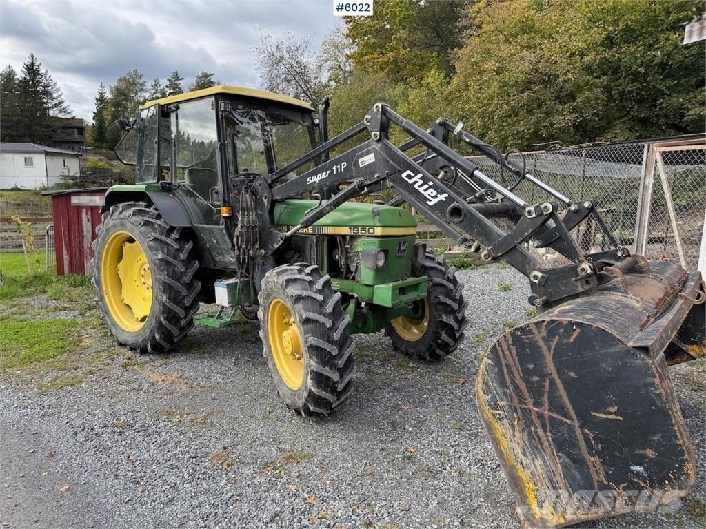 John Deere 1950 الجرارات
