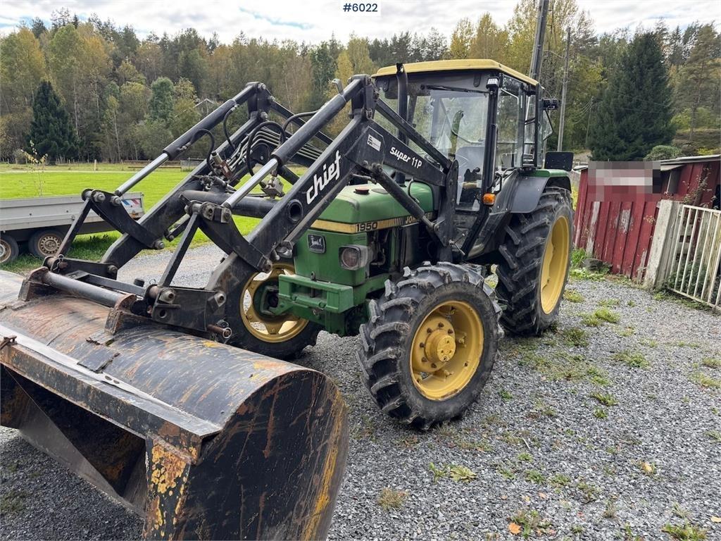 John Deere 1950 الجرارات