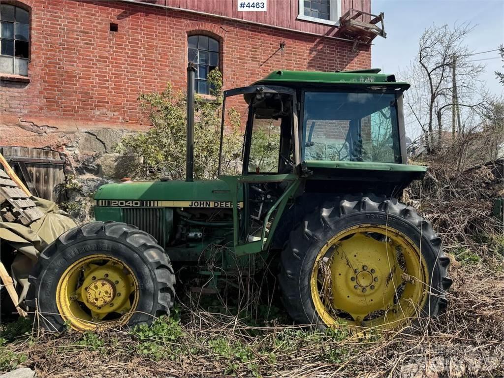 John Deere 2040 الجرارات