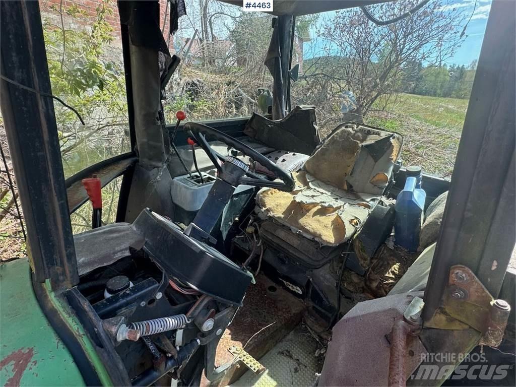 John Deere 2040 الجرارات
