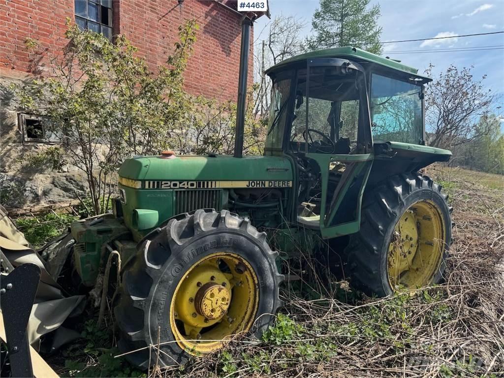 John Deere 2040 الجرارات