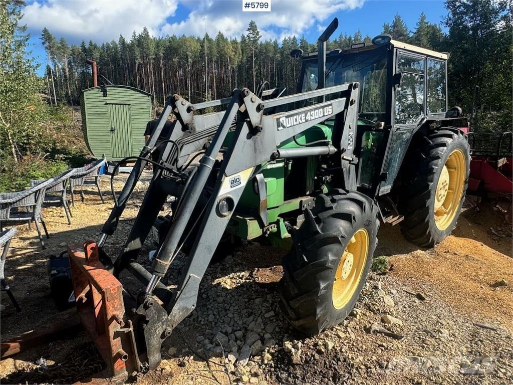 John Deere 2040 الجرارات