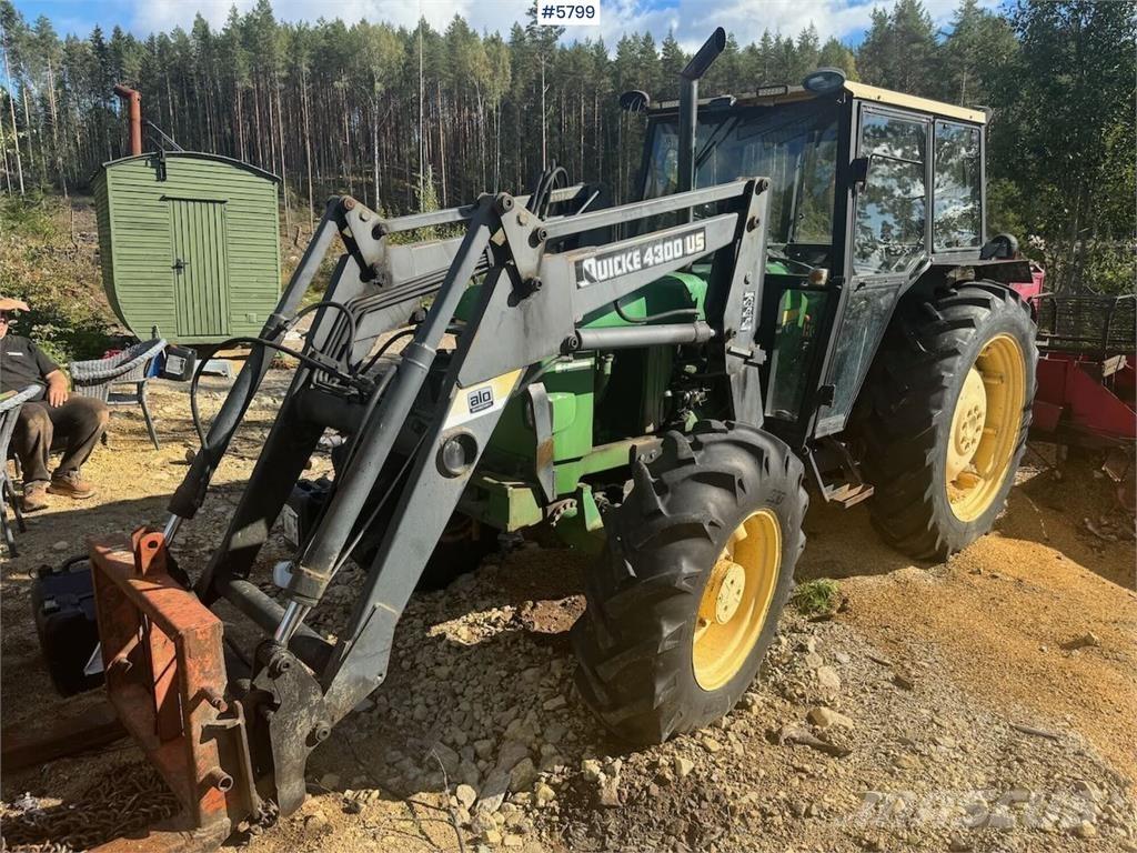 John Deere 2040 الجرارات