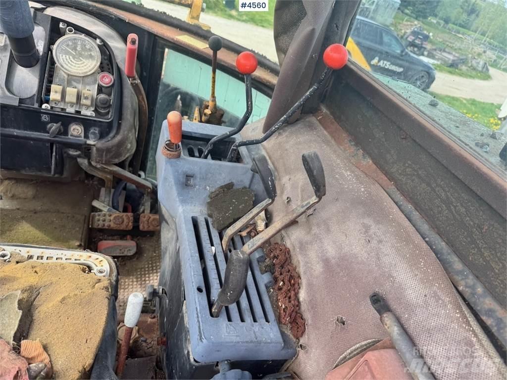 John Deere 2140 الجرارات