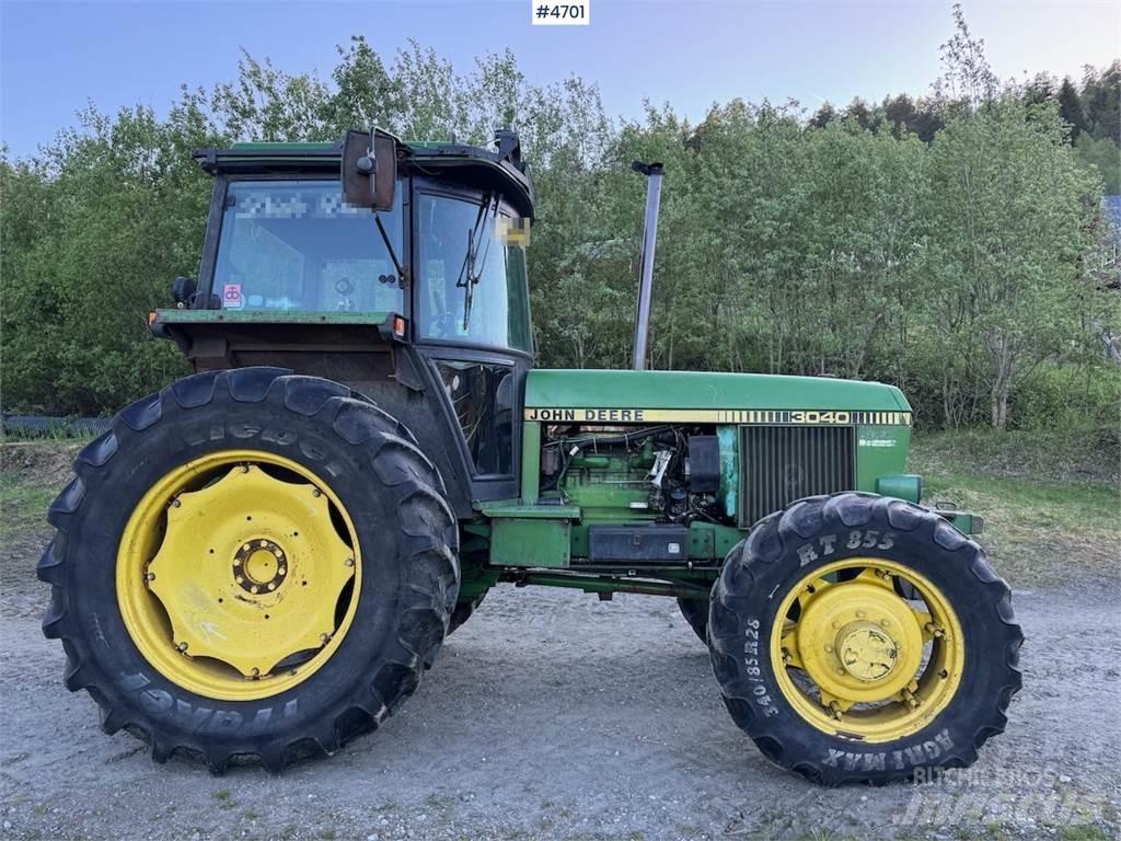 John Deere 3040 الجرارات
