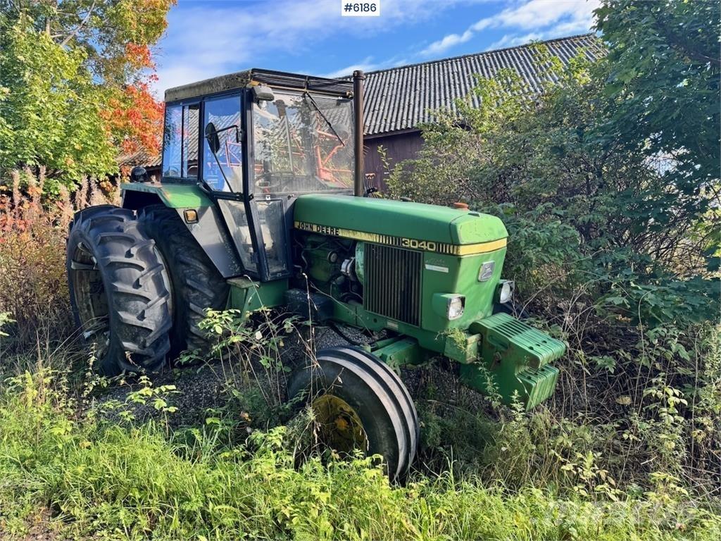 John Deere 3040 الجرارات
