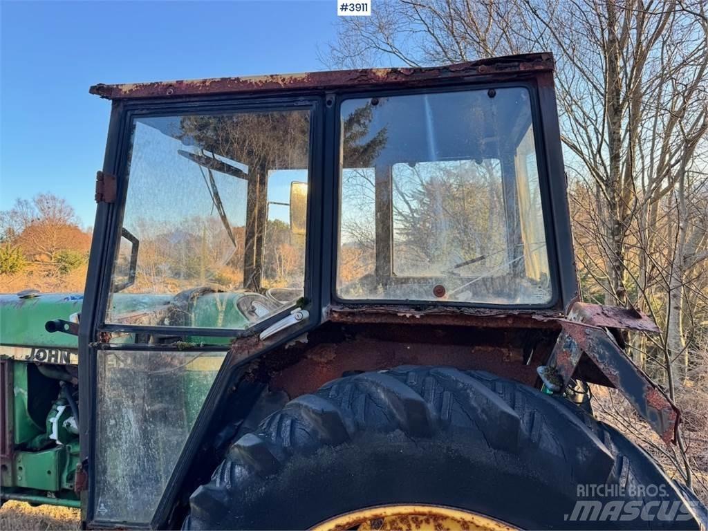 John Deere 4x2 الجرارات