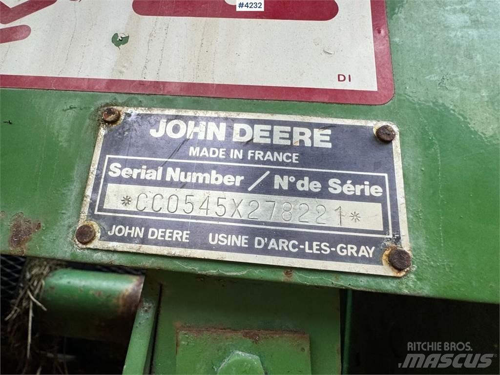 John Deere 545 معدات أخرى للحصاد