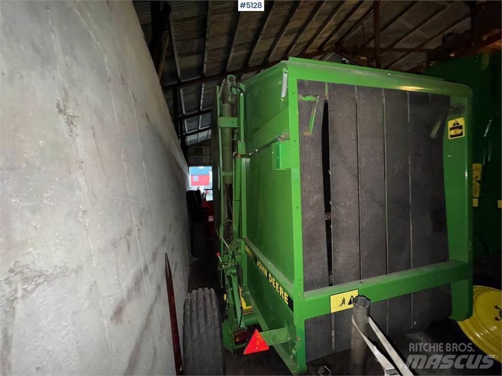 John Deere 550 معدات أخرى للحصاد