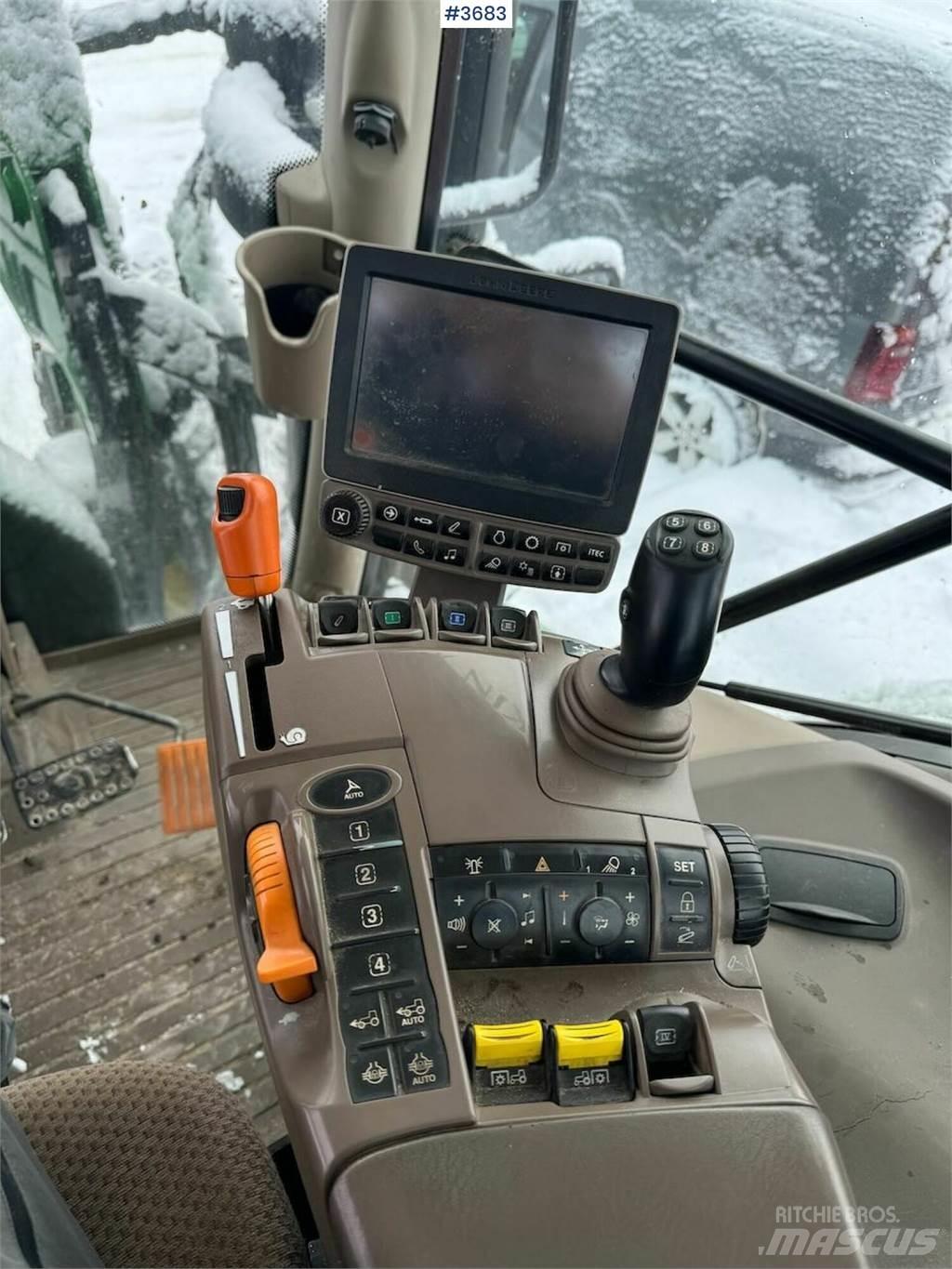 John Deere 6175R الجرارات
