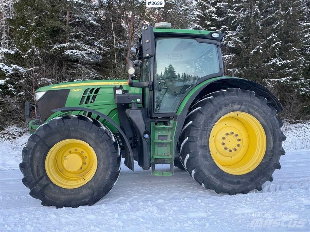 John Deere 6215R الجرارات