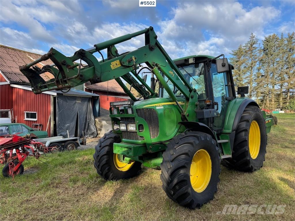John Deere 6220 الجرارات