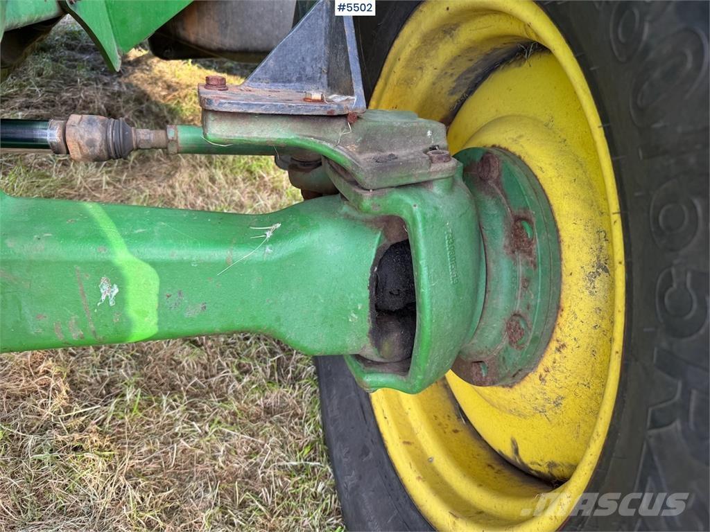 John Deere 6220 الجرارات