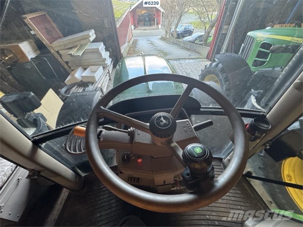 John Deere 6230 الجرارات