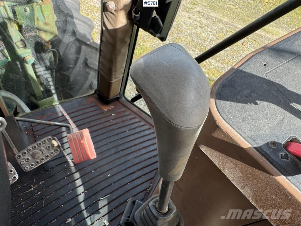 John Deere 6300 الجرارات