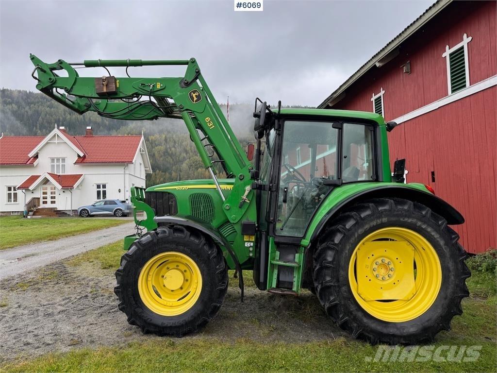 John Deere 6320 الجرارات