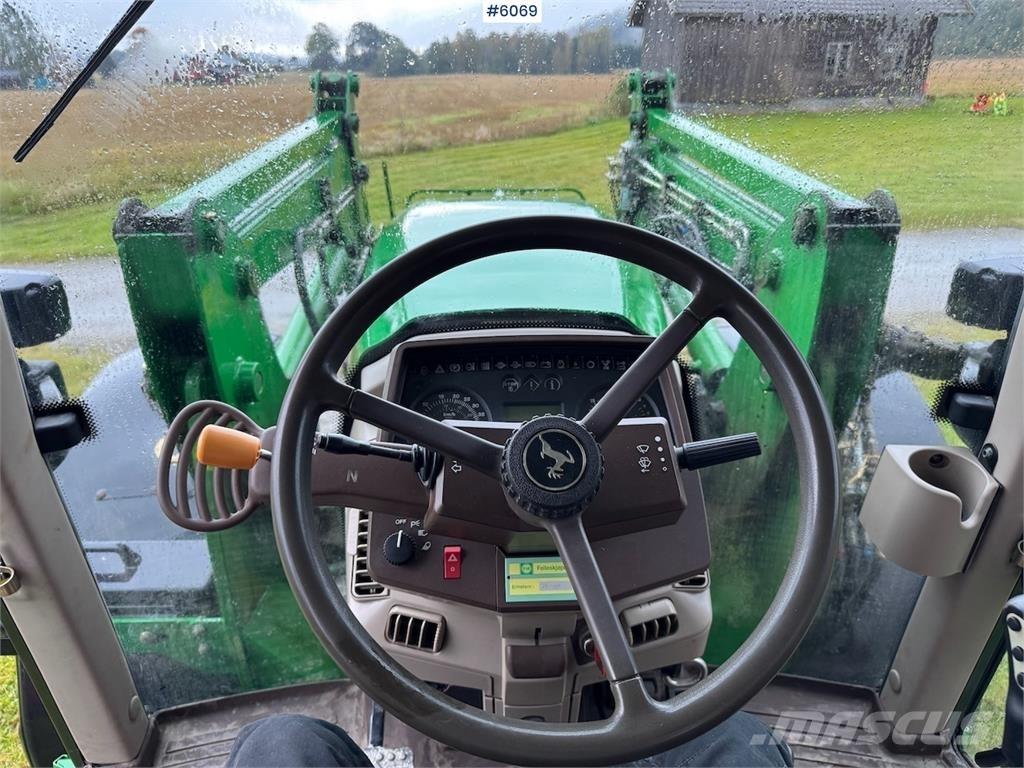 John Deere 6320 الجرارات