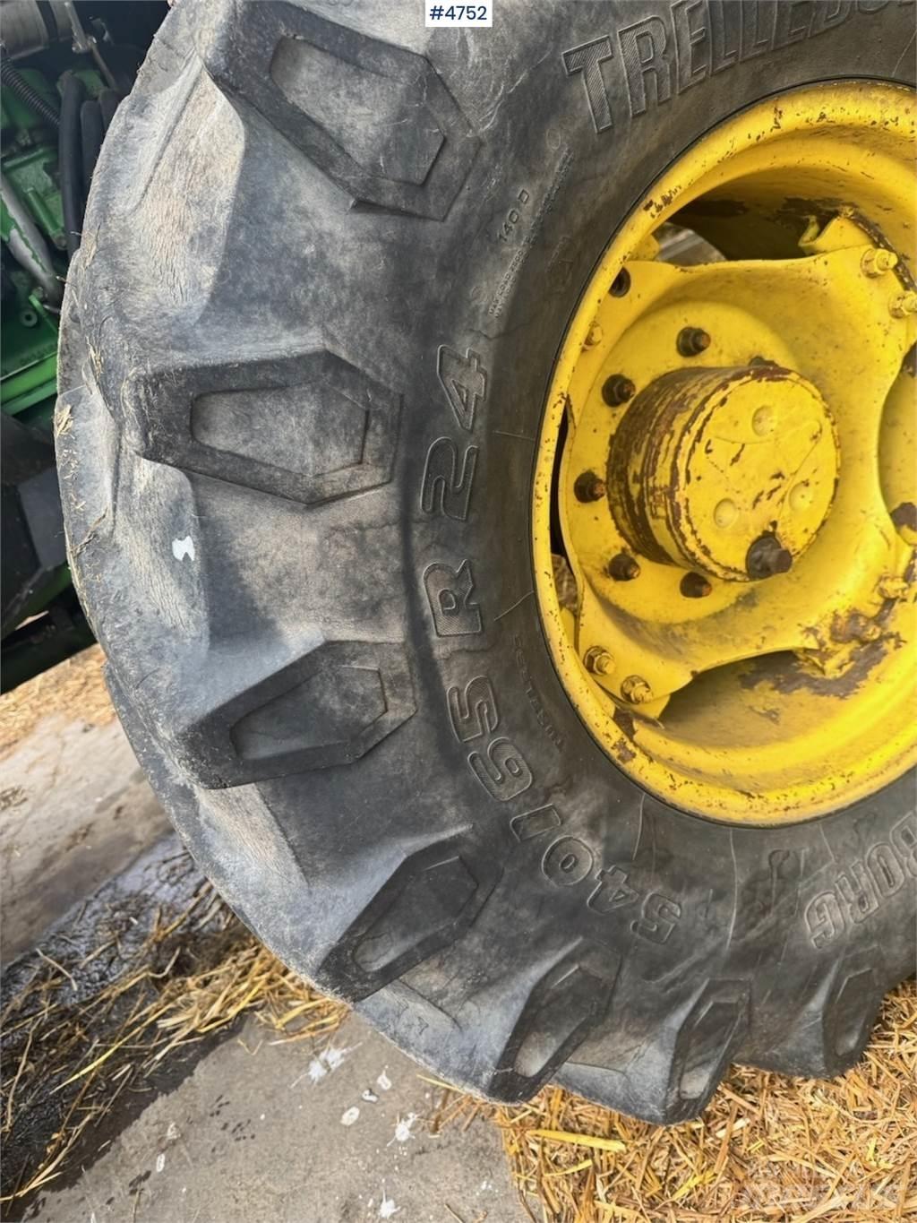 John Deere 6506 الجرارات
