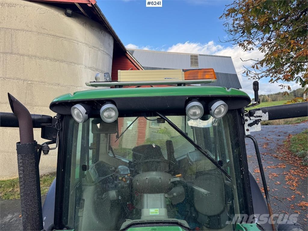 John Deere 6530 الجرارات