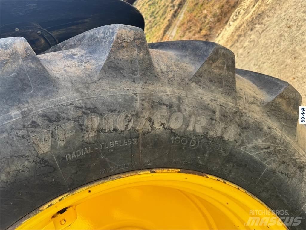 John Deere 6630 الجرارات