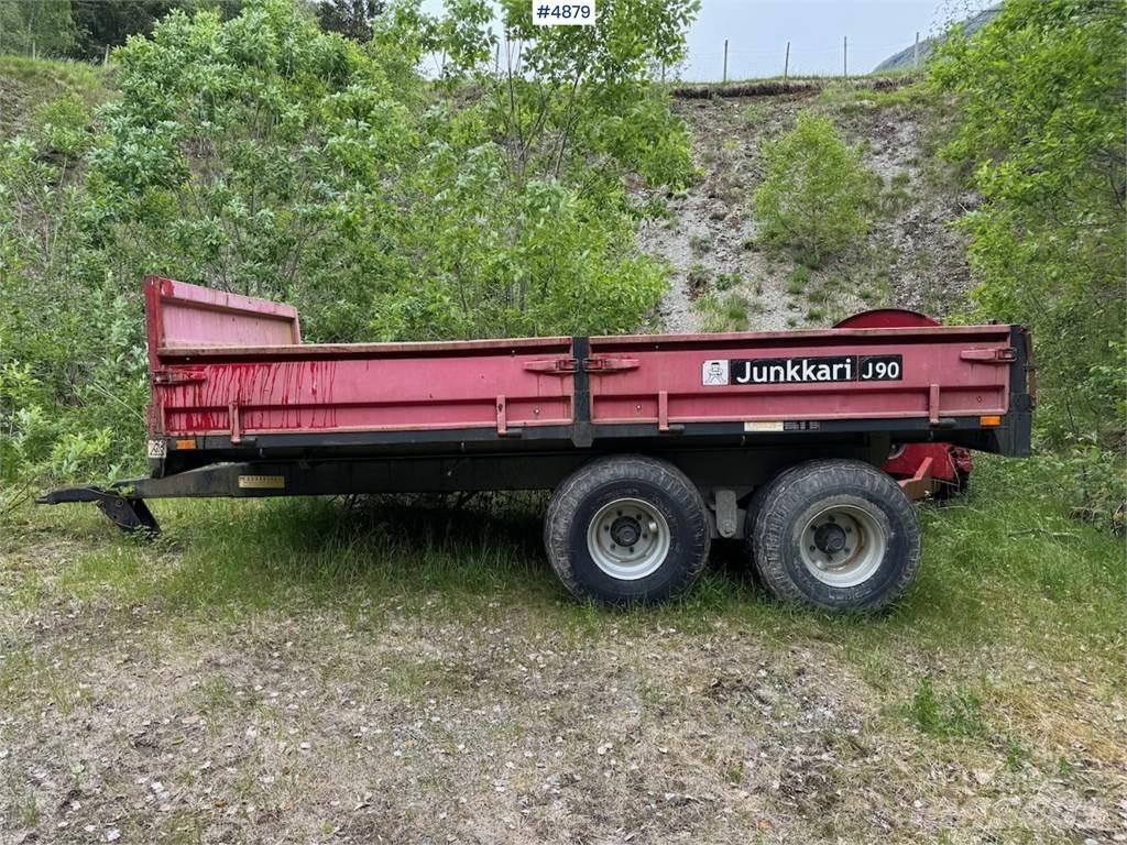 Junkkari J90 مقطورة حبوب