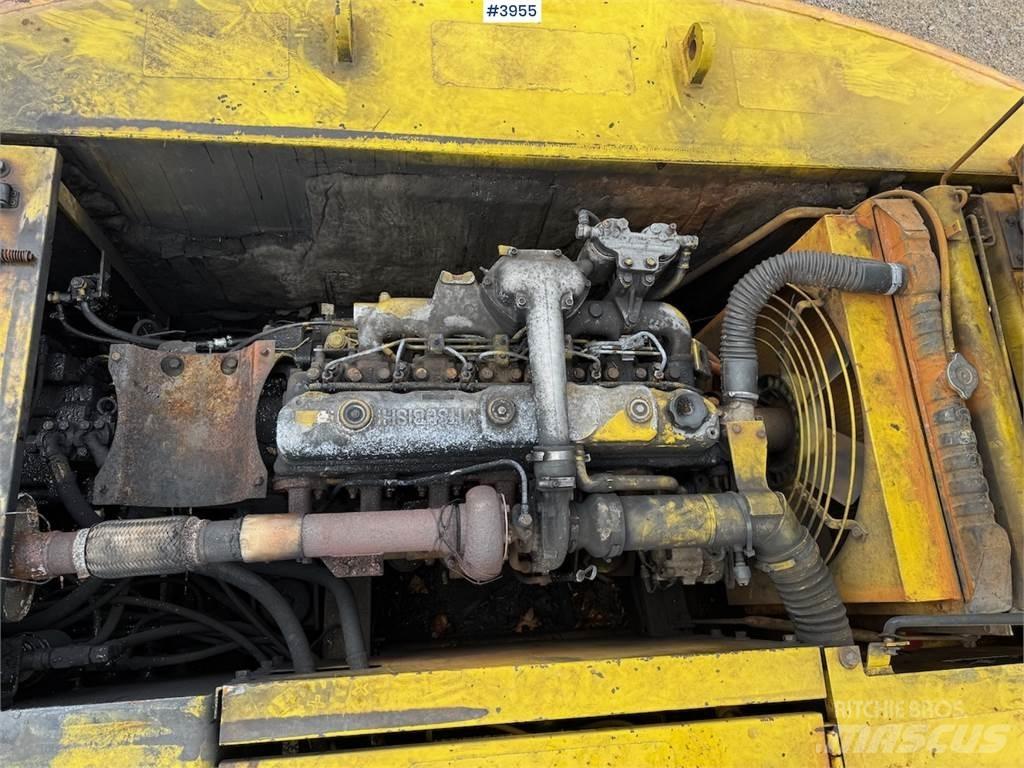 Kobelco SK 200 حفارات زحافة