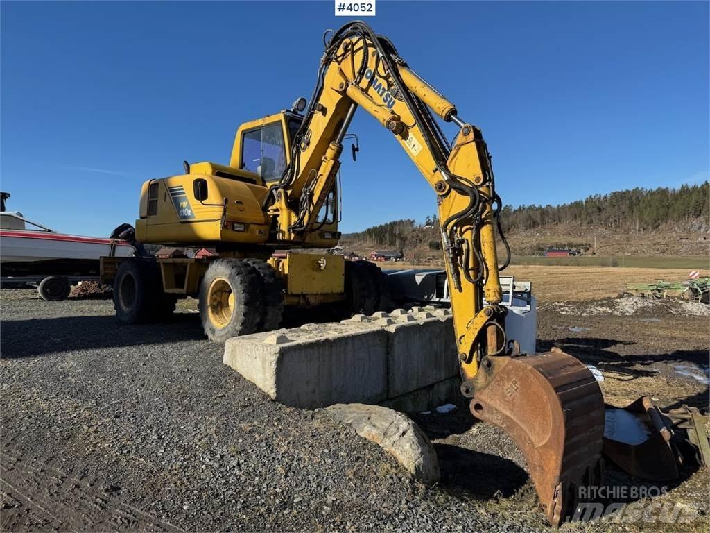 Komatsu PW 110R حفارات زحافة