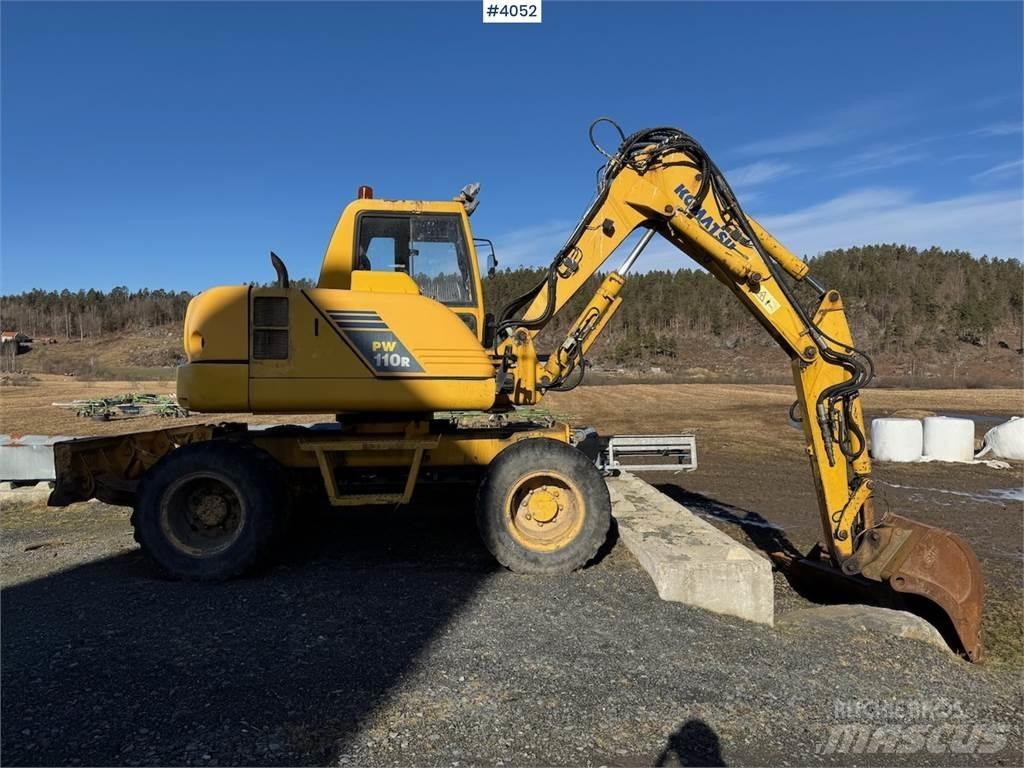Komatsu PW 110R حفارات زحافة